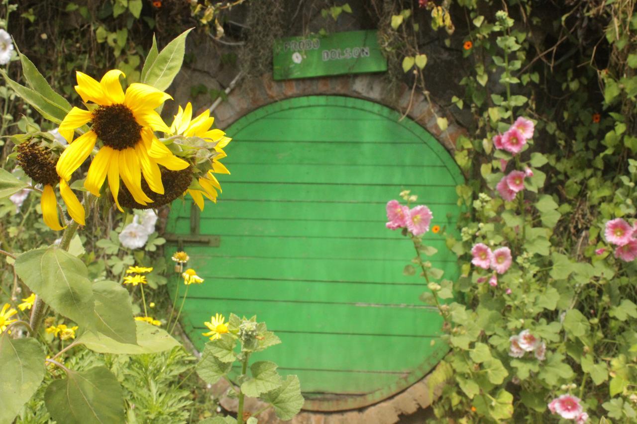 The Hobbit La Comarca Hotel Nueva San Salvador Exterior photo