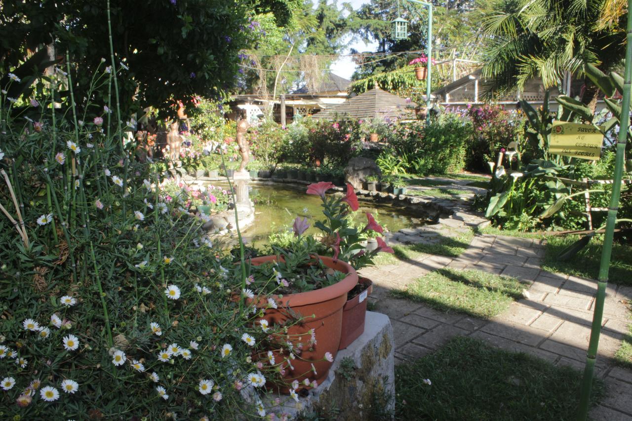 The Hobbit La Comarca Hotel Nueva San Salvador Exterior photo