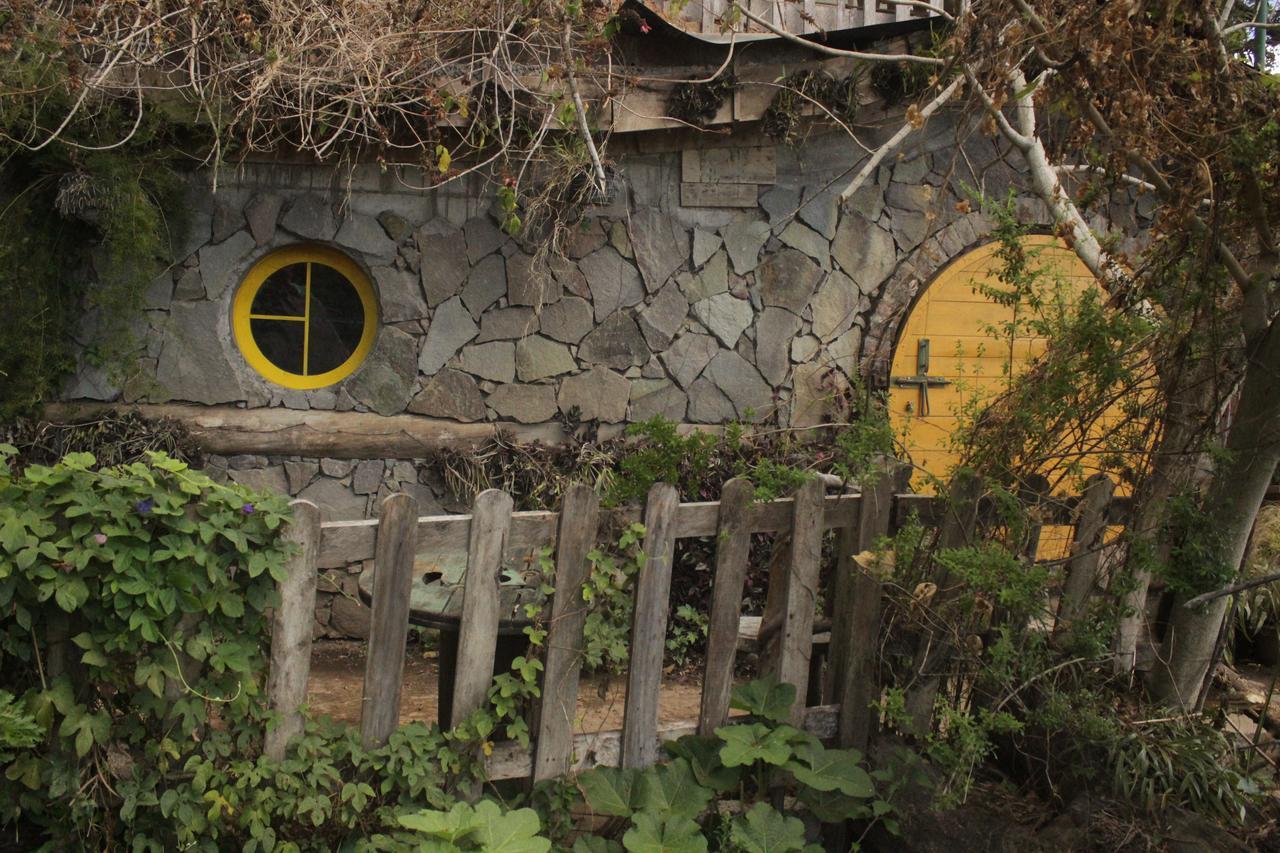 The Hobbit La Comarca Hotel Nueva San Salvador Exterior photo